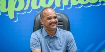 Prefeito Elinaldo é vítima de fraude e golpistas pedem dinheiro por PIX