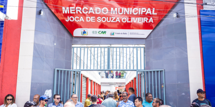 Mercado é reaberto em Juazeiro após requalificação