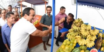 Prefeitura entrega reforma da Feira de Castelo Branco com mais conforto a trabalhadores e clientes