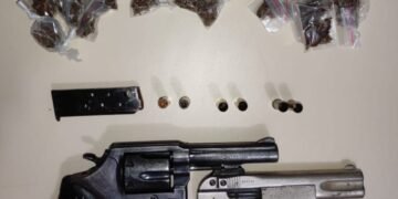 6° BPM encontra pistola e revólver com suspeitos em Jaguarari