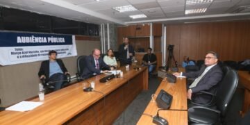 Luciano Araujo denuncia “caos” na saúde de Jacobina e atraso no salário de médicos