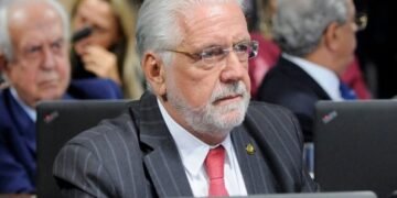 Jaques Wagner repudia declarações de vereador gaúcho contra baianos: ‘Deplorável’