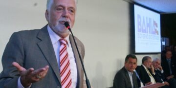 TRE-BA determina arquivamento de inquérito contra Jaques Wagner