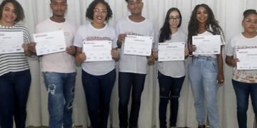 Programa Qualifica Bahia certifica 500 participantes de cursos profissionalizantes