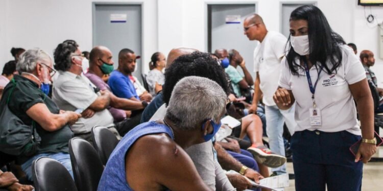 Semana do Consumidor: Procon-BA promove mutirão de renegociação de dívidas