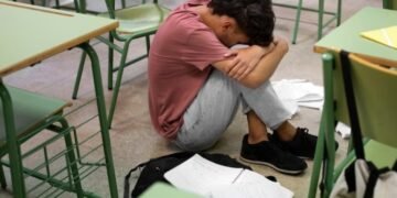 Março Laranja conscientiza sobre a importância de combater o bullying nas escolas