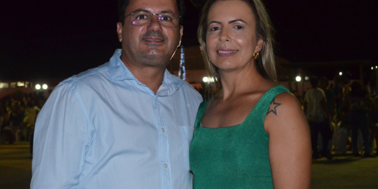 Primeira-dama de município baiano pode se tornar alvo de CPI