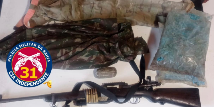 Fuzil e granada artesanal são apreendidos em ação conjunta