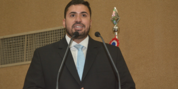 Deputado Jordávio Ramos propõe instalação de acesso por biometria nas escolas públicas da Bahia
