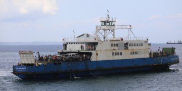 Setur autoriza afundamento de dois navios na Baía de Todos os Santos