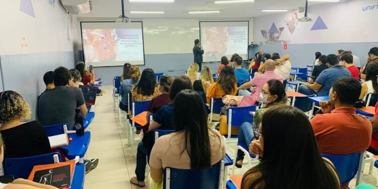 Prefeitura de Juazeiro inicia jornada de capacitações com profissionais da rede municipal de saúde