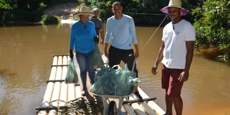 Prefeitura de Itanagra realiza ação social com a entrega de kits com alimentos na Semana Santa