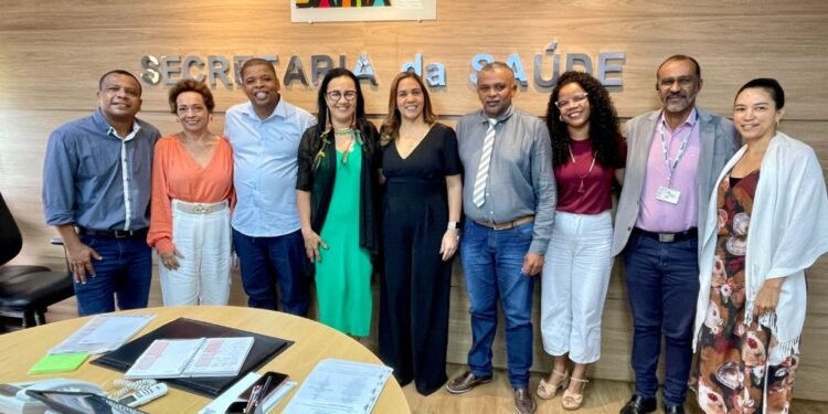 Secretária da Saúde da Bahia anuncia ações para ampliar estratégia de vacinação e qualificar saúde indígena no Estado