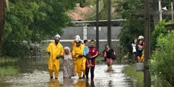 Enchentes no sul da Bahia deixam mais de 8 mil pessoas desabrigadas