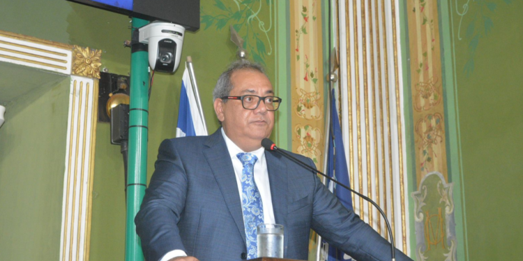 “É necessário cobrar o cumprimento da lei que proíbe maus-tratos às pessoas com deficiência”, diz Carlos Muniz