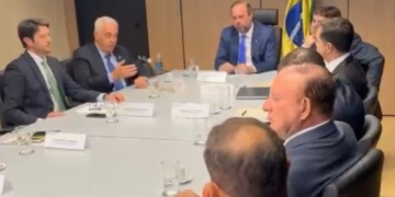 Presidente da ALBA participa de reunião com ministro de Minas e Energia e direção da Coelba (Grupo Neoenergia)
