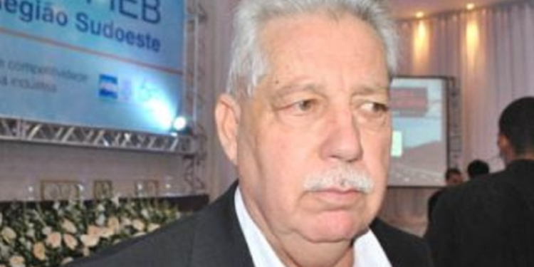 Prefeito de Guanambi se afasta do cargo para tratamento de saúde