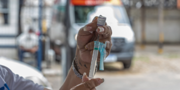 Covid-19: Salvador amplia vacina bivalente para todos acima de 18 anos