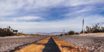 Bahia registra quatro acidentes a cada 10 km de rodovia; tecnologia reduz descuidos ao volante