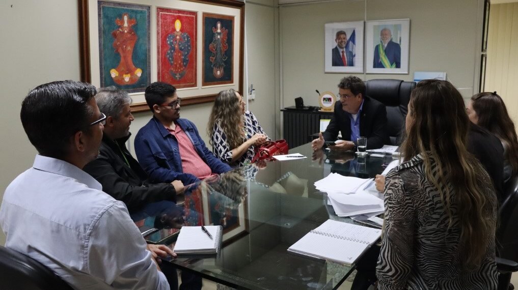 SDE e Neoenergia Coelba tratam sobre infraestrutura de energia no estado