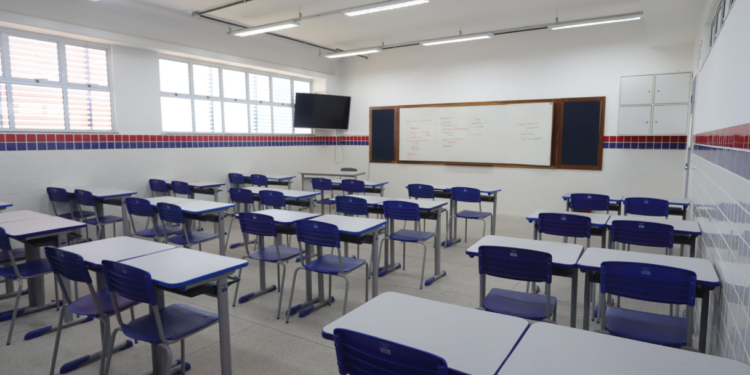 Estado lança Mais Estudo 2023 com aumento no valor das bolsas