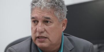 Reajuste do governo não deve ser referência para Bruno, diz Rosemberg