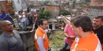 Prefeitura vistoria áreas de risco com sistemas de alarme