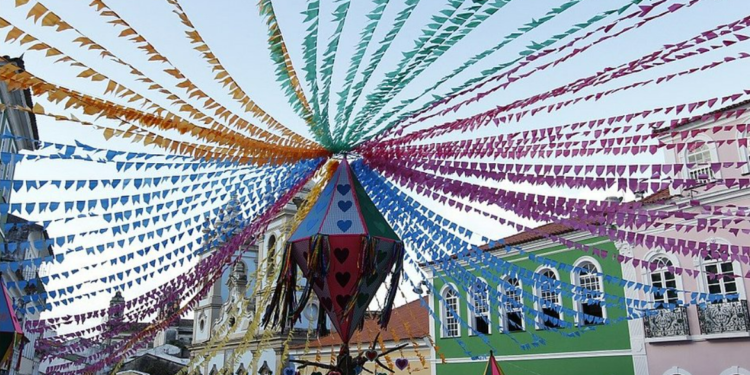 Governo da Bahia lança edital para apoiar prefeituras nas festas juninas
