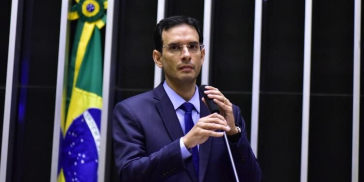 Leo Prates é escolhido vice-líder de maior bloco partidário na Câmara