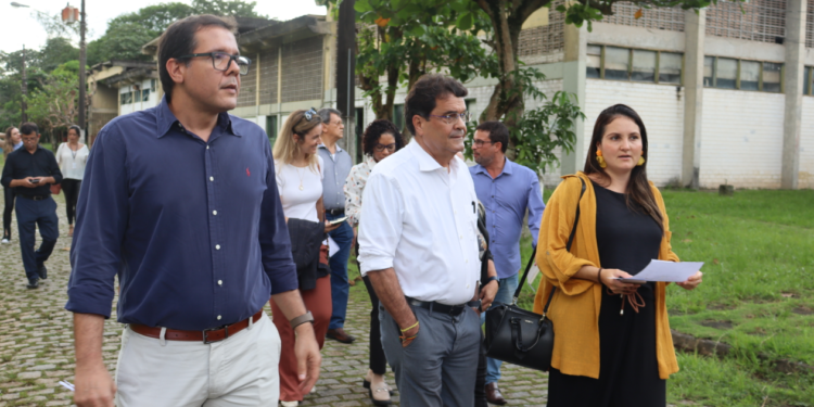 SDE e Sindcometic estudam formação de condomínio industrial para fortalecimento do setor de cosméticos no estado