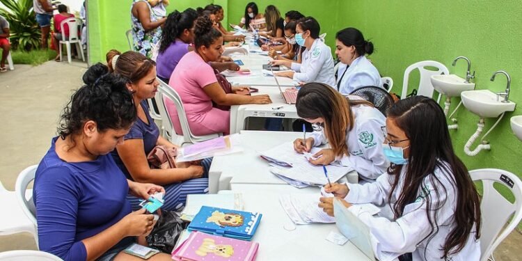 Prefeitura de Juazeiro realiza 120 pesagens de beneficiários do Bolsa Família no bairro Quidé