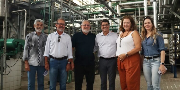 SDE conhece tecnologias inovadoras de grupo sediado em Feira de Santana