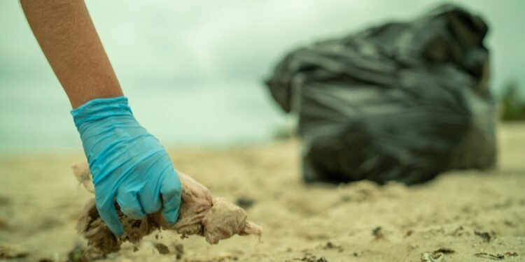 Projeto Mares realiza ações junto à comunidade da praia de Aratuba, na Ilha de Itaparica