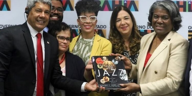 Jerônimo Rodrigues recebe embaixadora dos Estados Unidos; saiba motivo