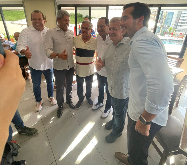 Deputado Raimundinho da JR participa de Encontro de Catadores e Catadoras Recicláveis e anuncia doação para a categoria