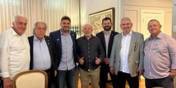 Adolfo Menezes diz que o Brasil reafirma na Bahia “opção pela democracia”