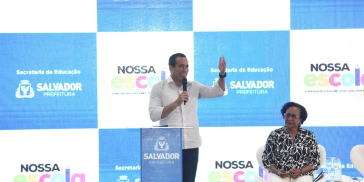 Prefeitura anuncia contratação de 40 psicólogos e implantação do novo Centro de Formação de Educadores