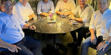 Ausência de Nelson Leal em encontro dá indícios de saída do PP