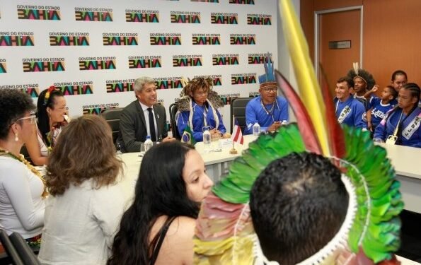 Governador se reúne com atletas indígenas que participaram do Jiu-Jitsu Brasil Cup