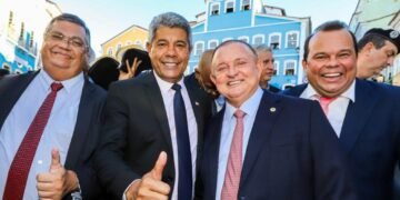 Adolfo Menezes participa de evento no Pelourinho com o governador Jerônimo e ministro Flávio Dino