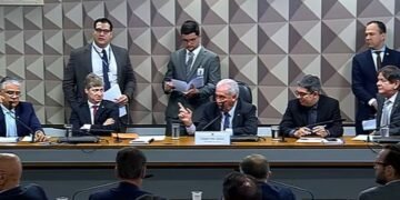 Otto dá Bronca em Marcos do Val na CPI dos atos golpistas: ‘Se comporte como senador’