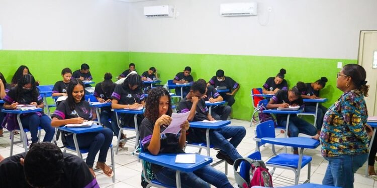 Estudantes da Rede Municipal de Ensino de Juazeiro realizam provas da 1ª fase da OBMEP