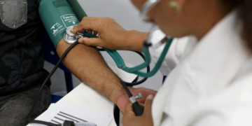 Mutirão oferece serviços gratuitos de saúde e cidadania em Salvador