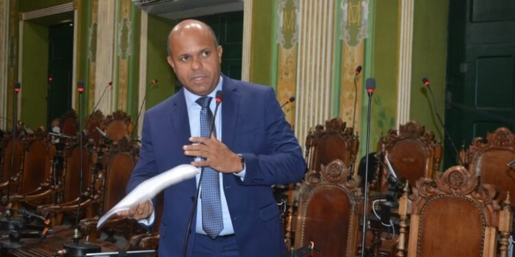 Kiki Bispo comemora liderança de Bruno Reis em ranking de aprovação entre prefeitos: “O povo sabe quem trabalha pela cidade”