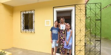 Prefeitura completa 600 casas reformadas pelo Morar Melhor em Pau da Lima