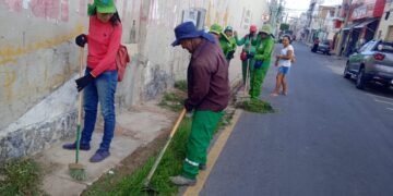 Serviços de limpeza e manutenção são realizados de forma contínua pela Prefeitura de Juazeiro em toda a cidade