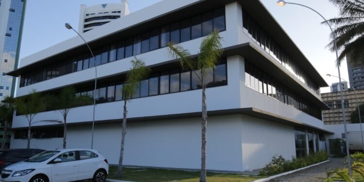 Sesab abre 130 vagas gratuitas para curso de Especialização em Gestão de Sistemas de Serviços de Saúde