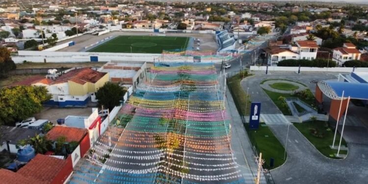 Diversas atrações se apresentam nos quatro dias do São João de Serrinha