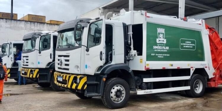 Prefeitura disponibiliza nova frota de caminhões coletores