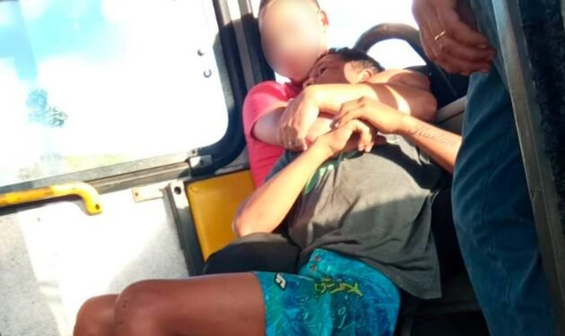 Dois ônibus são assaltados em Salvador na manhã desta quinta-feira